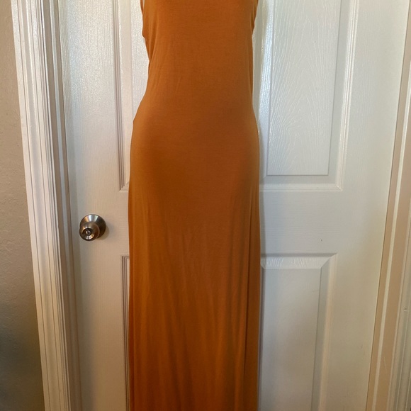 Perfact condition maxidress - Picture 2 of 3